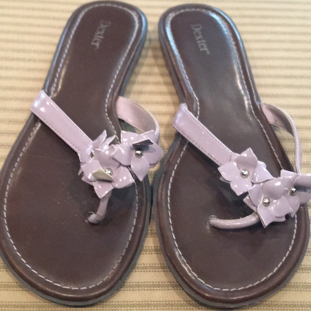 $5 final offer before donating Women’s Dexter lilac sandals size 7